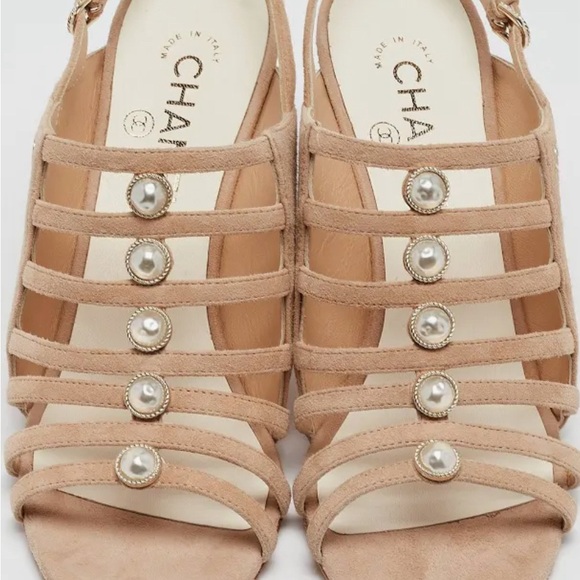 Authentic CHANEL Tan Suede Leather Sandal Heels 40-1/2 - Picture 3 of 7